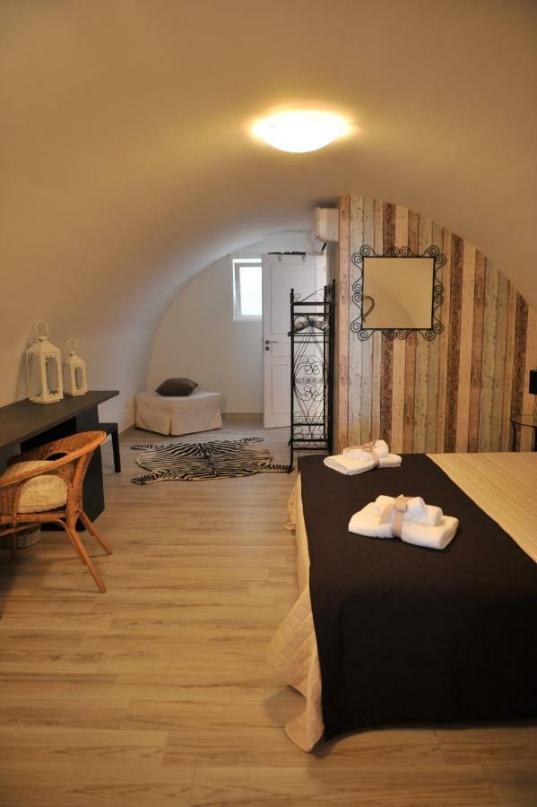 Casa Tra Borgo E Mare Villa Monopoli Bagian luar foto